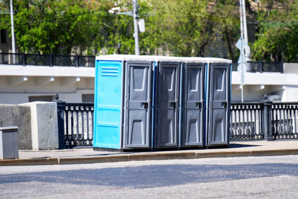 Best Porta potty delivery and setup  in Wauconda, IL